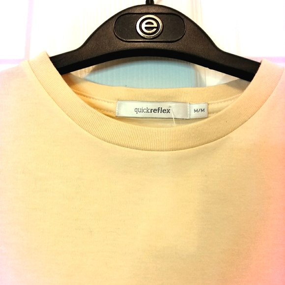 2pcs Quickreflex tees - NWOT - Picture 2 of 2